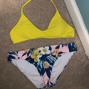 ⭐️VIBRANT BIKINI SET